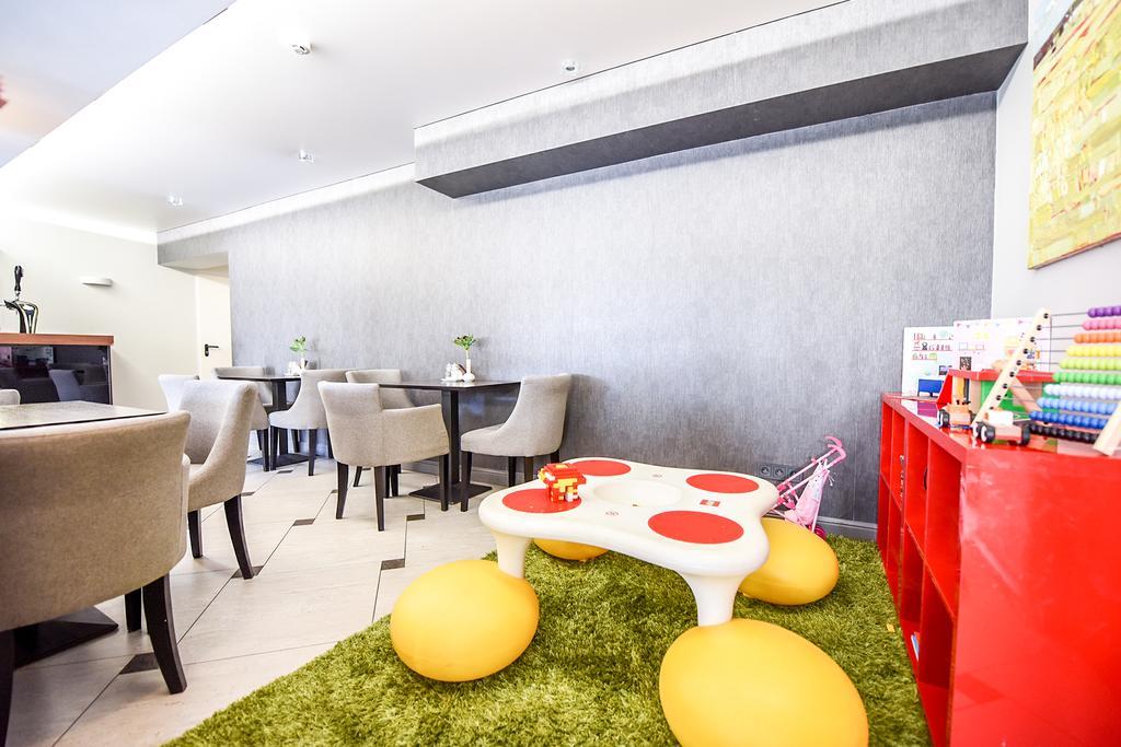 Muza Hotel พาลังกา ภายนอก รูปภาพ